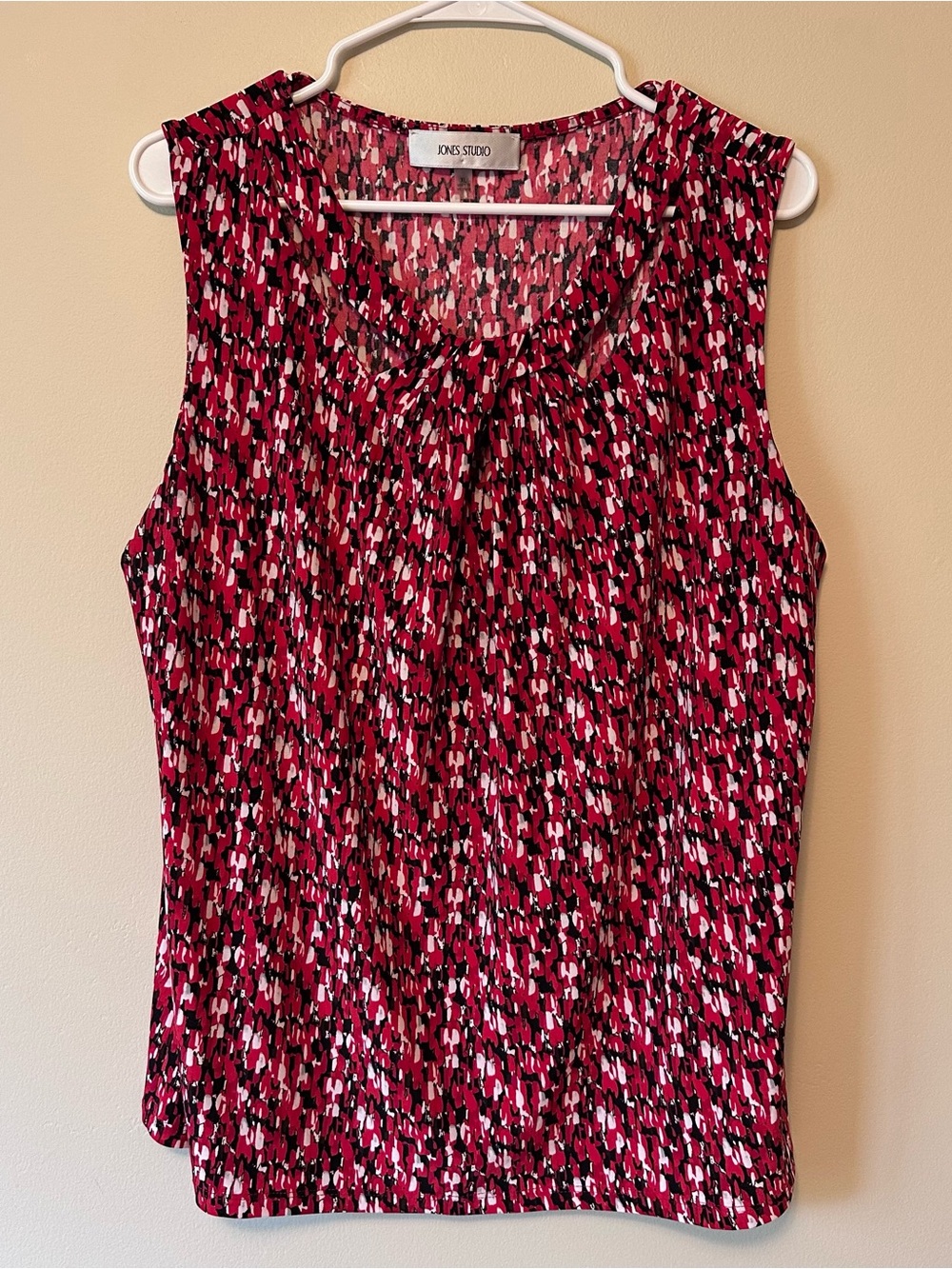 Jones Studio Women's Red Patterned Sleeveless Top XL